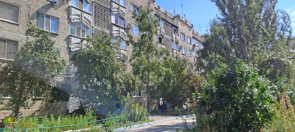 Продам 1 ком квартиру в 7 мкр