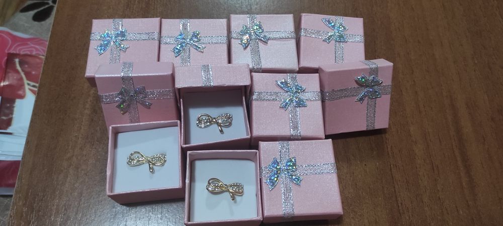 Брошки панделки 14 броя