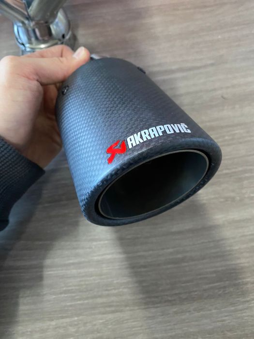 Выхлопные насадки Akrapovic