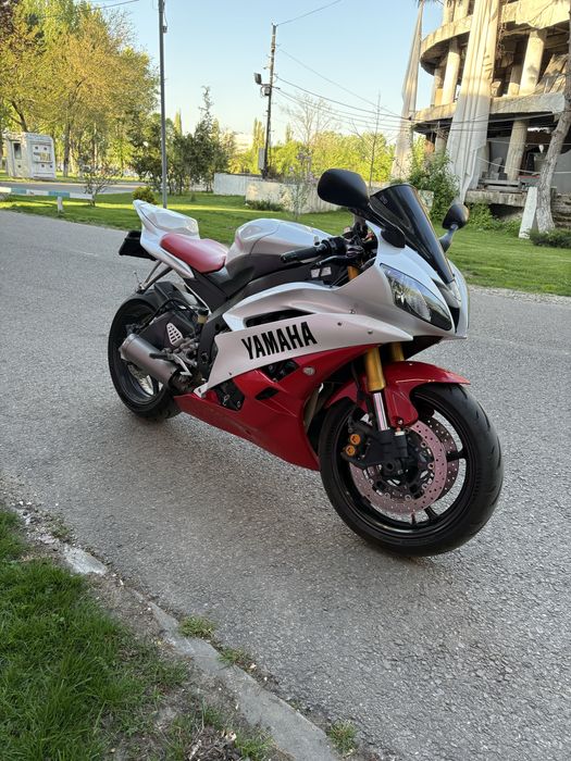 Yamaha YZF R6 rj11