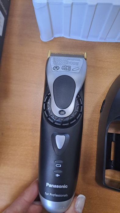 Професионална контурна машинка Panasonic ER GP-21