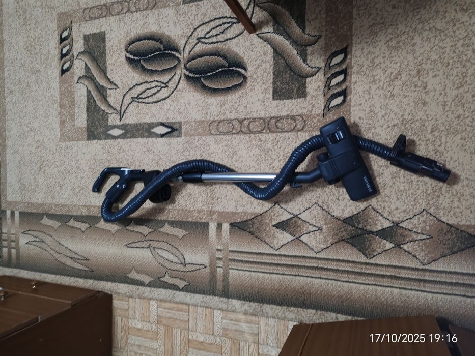 пылесос Samsung Perfectum 1600W бу