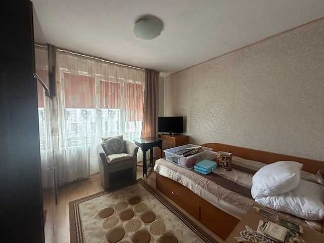 Titan 1 Decebrie 1918 Piata