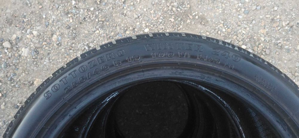 Anvelope de iarnă Pirelli Sottozero M+S 255/40/19