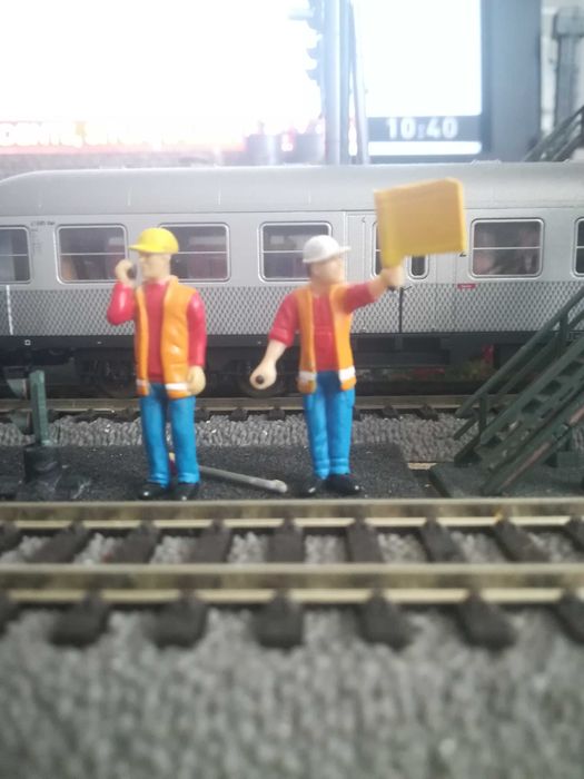 Vand Machete auto și feroviare diorama  scara ho 1.87.