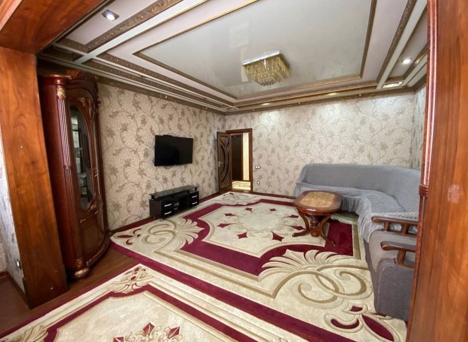 Arenda kivartira sebzor 4 xonalik uy 1 qavatda narxi 700 dollar