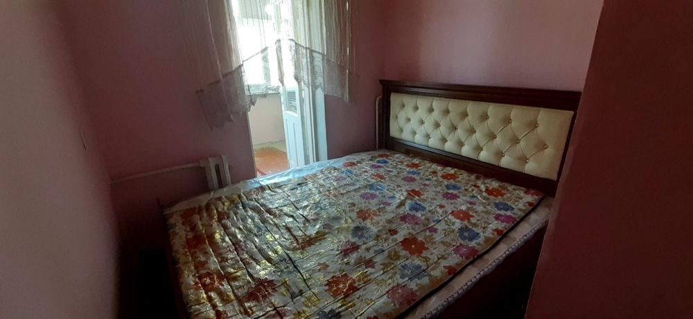 Фаргона Шахар калински масивда 1 хоналик кв сотилади