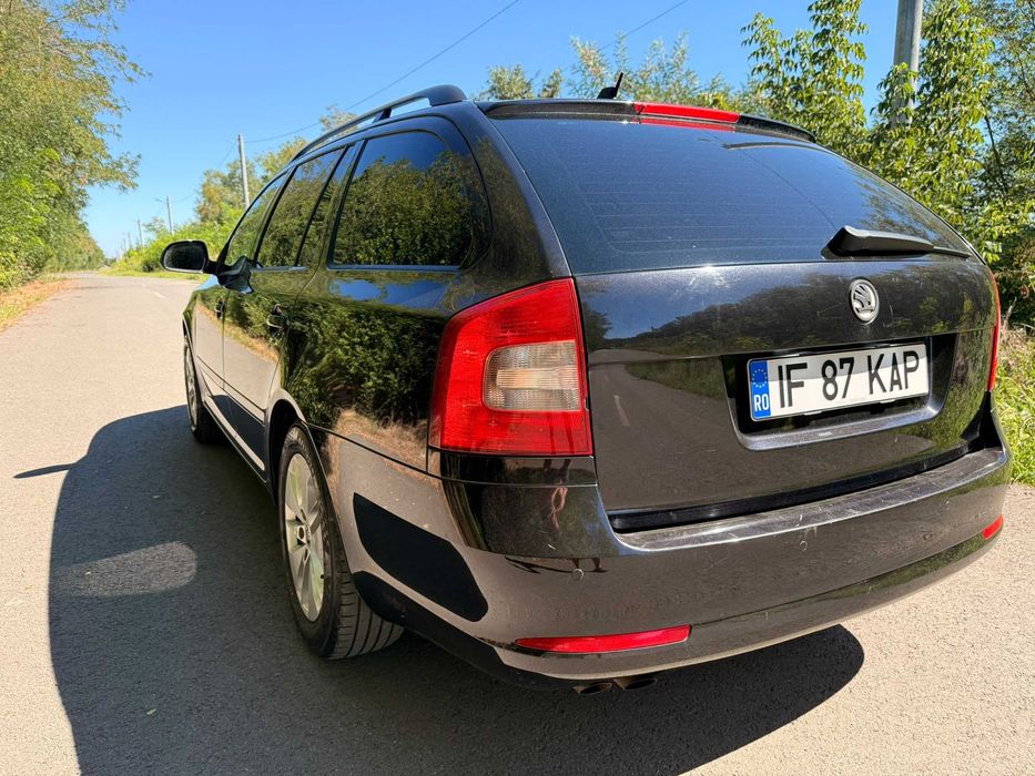 SKODA Octavia 2010 — imagine 3