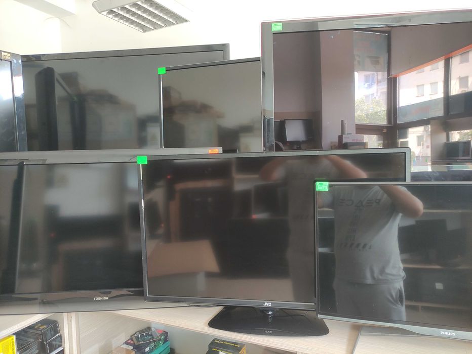 Luxinformatique vinde televizoare LED