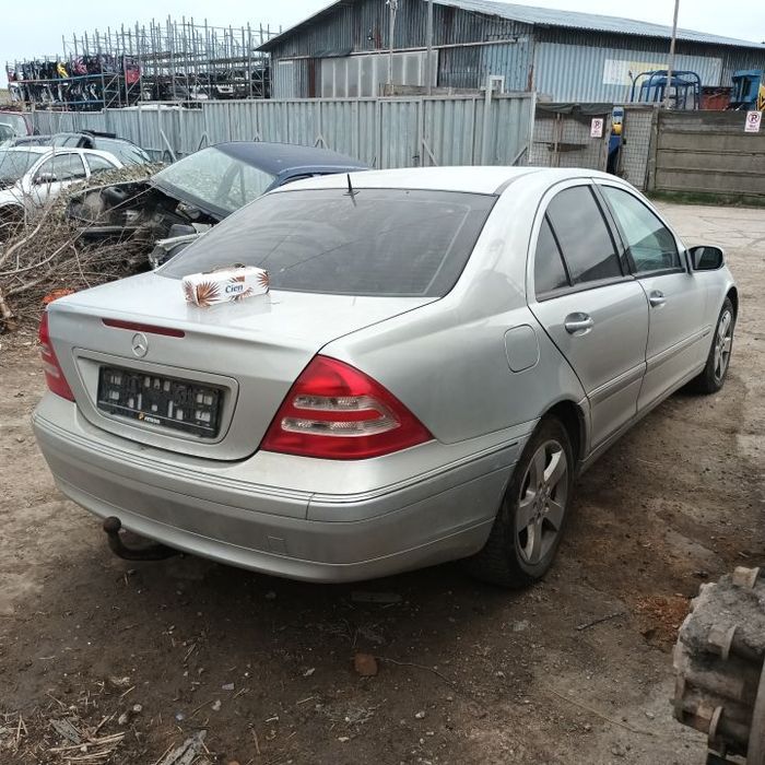 Dezmembrari  Mercedes-Benz C-CLASS (W203)  2000  > 2007 C 200 Kompres