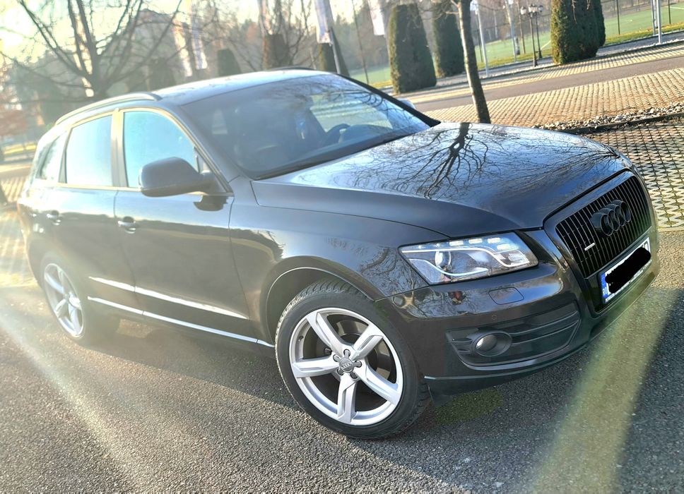 Audi Q5 3.0 239cp 4x4 2010/Pret in €| Full Dotări /km reali/