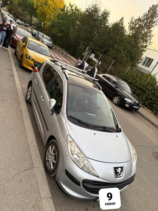 Vând Peugeot 207