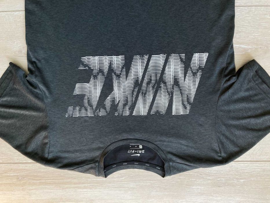 Найк Nike Dri Fit мъжка тениска размер М