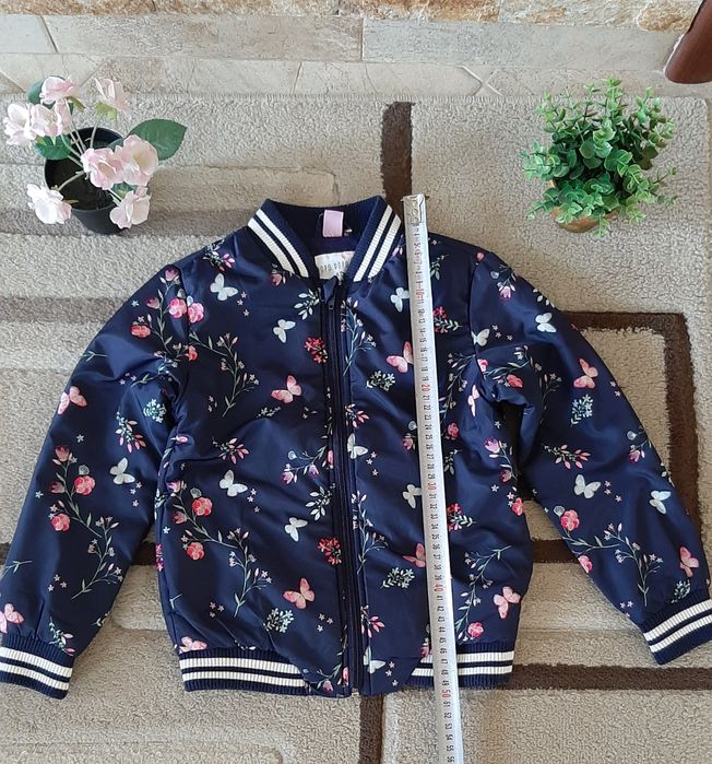 Geaca fetita 7-8 ani 128 cm cu bluza cadou