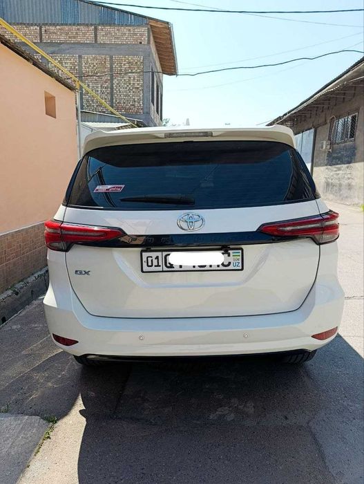 Toyota Fortuner Внедорожник