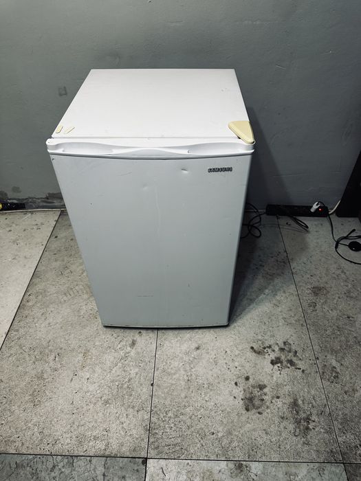 холодильник Мини офисный