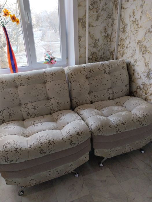 Продам Диван с кресло!