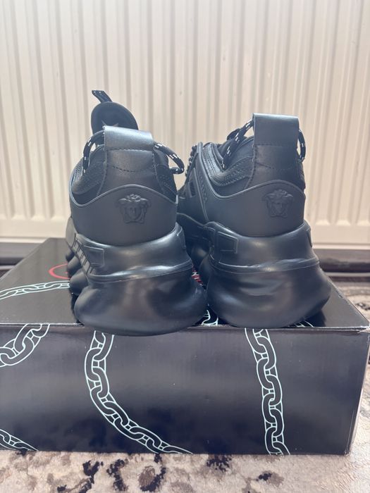 Versace Chain Reaction Black, marimea 42 si 44, ideali pentru ocazii speciale