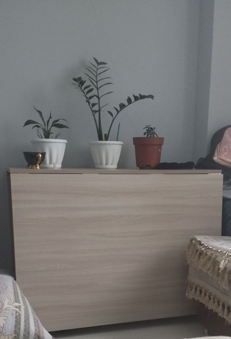 Стол гостинный                   .