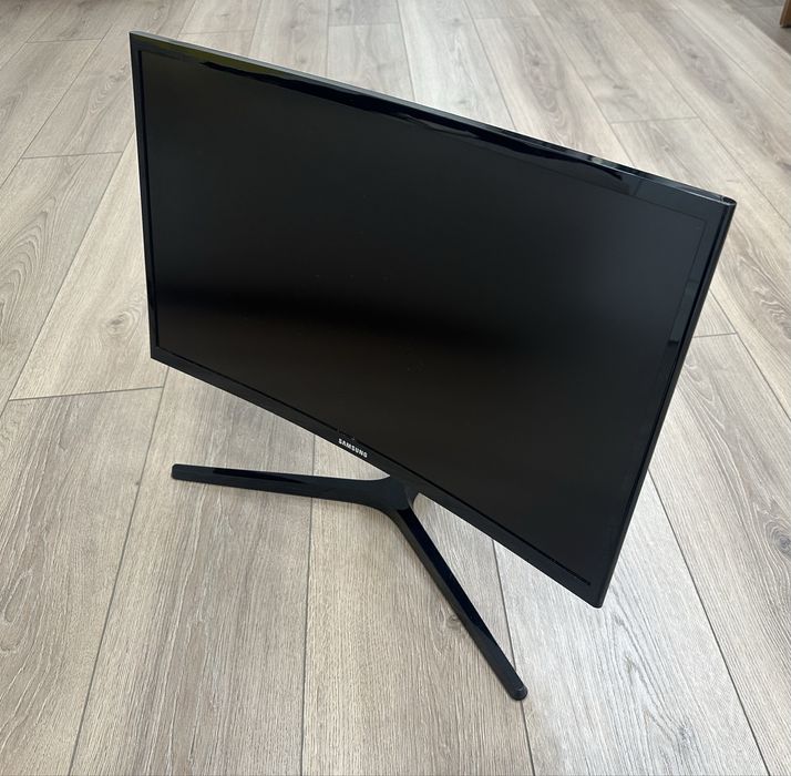 Игровой монитор Samsung 144 Герц