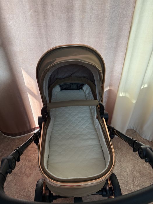 Детская коляска в отличном состоянии