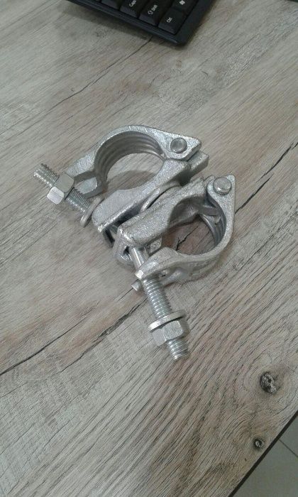 Хомуты (ПОВОРОТНЫЕ и НЕ ПОВОРОТНЫЕ) для строительных лесов