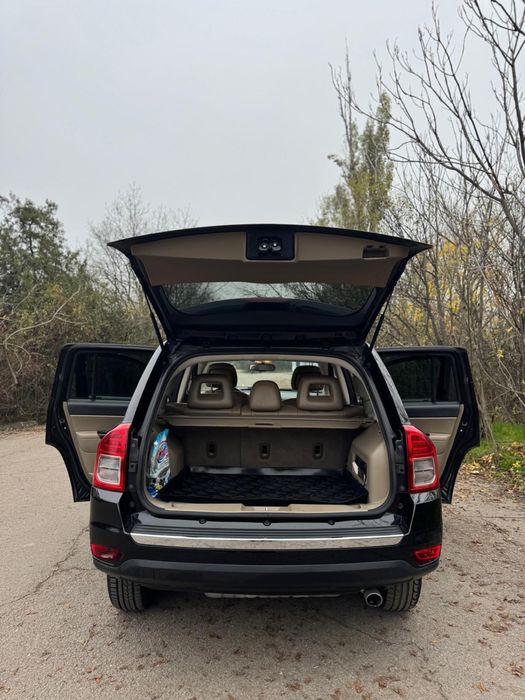 Jeep  Compass 2 l benzină