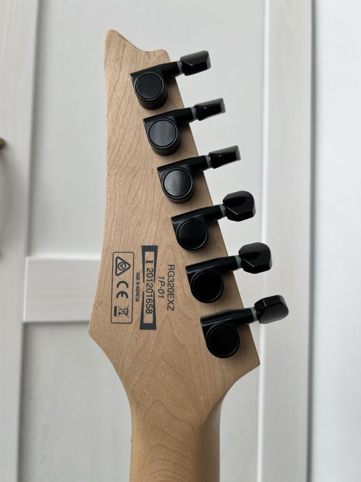 Chitara Ibanez RG320EXZ cu Seymour Duncan SH-13