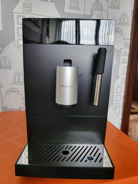 Кафеавтомат Cecotec Cremmaet Compact Steam Мини Малък