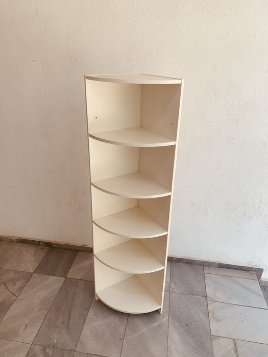 Шведски рафтов ъгъл Икеа