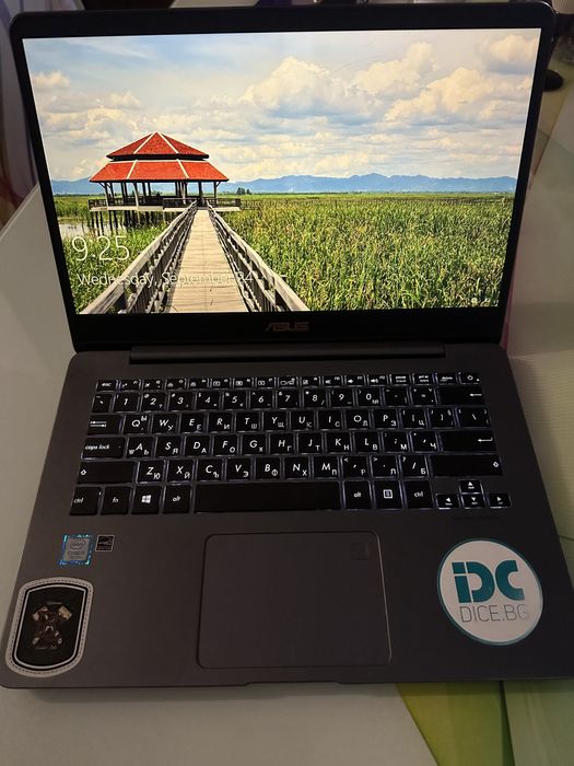 Лаптоп/Ноутбук ASUS