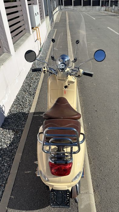 Vespa lxv 50 piaggio scuter