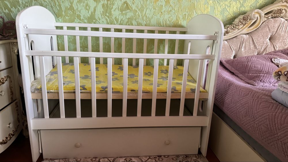 Манеж качалка сатылады