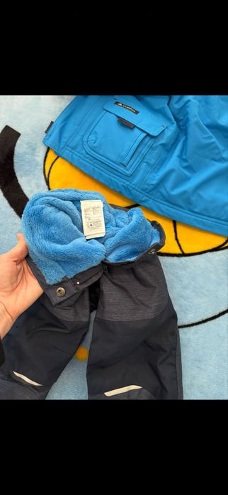 Costum ski copii - varsta 2-3 ani, NEPURTAT !!