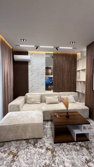 Прродается Отличная 3х ком.кв. 72м2. Микрорайон. Поворот.