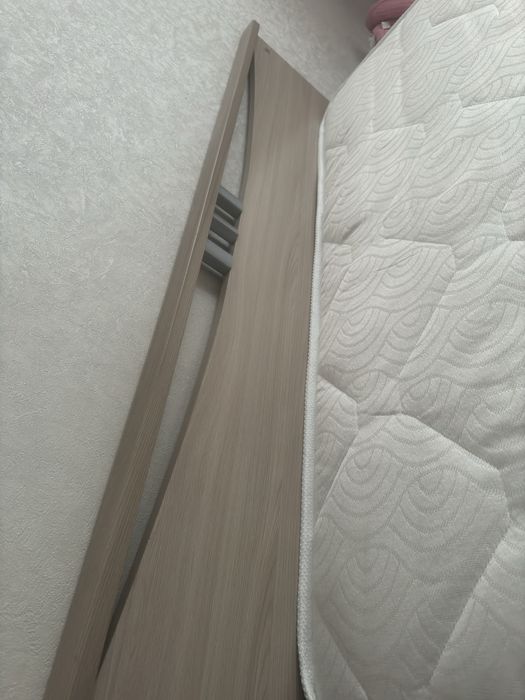 Кровать 120*200 с матрасом