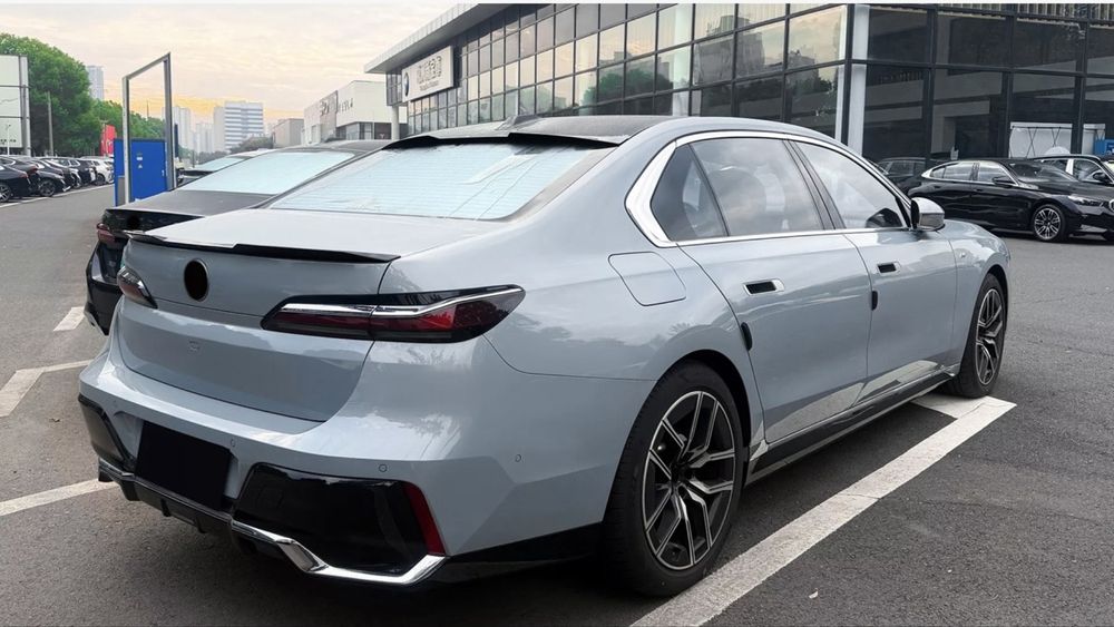 Pachet Extensii Eleroane Praguri Lip Fata Difuzor BMW i7 G70 740d 750d 760e 750e 760i