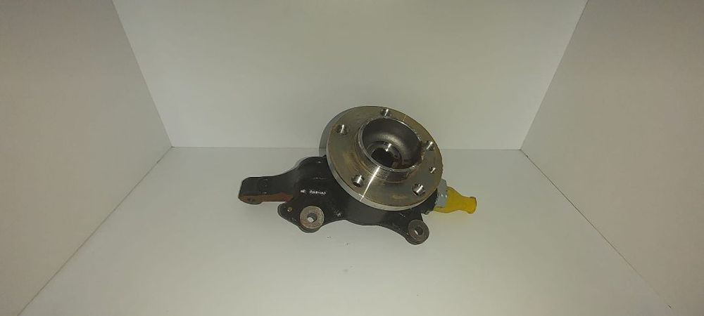 fuzeta dreapta renault master 3 6663637