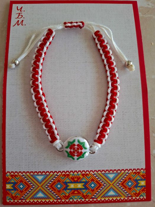 Ръчно изработени мартеници