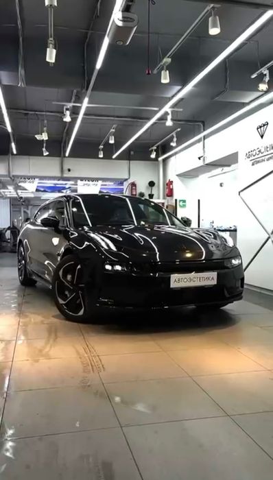 Продам автомобиль Zeekr 001