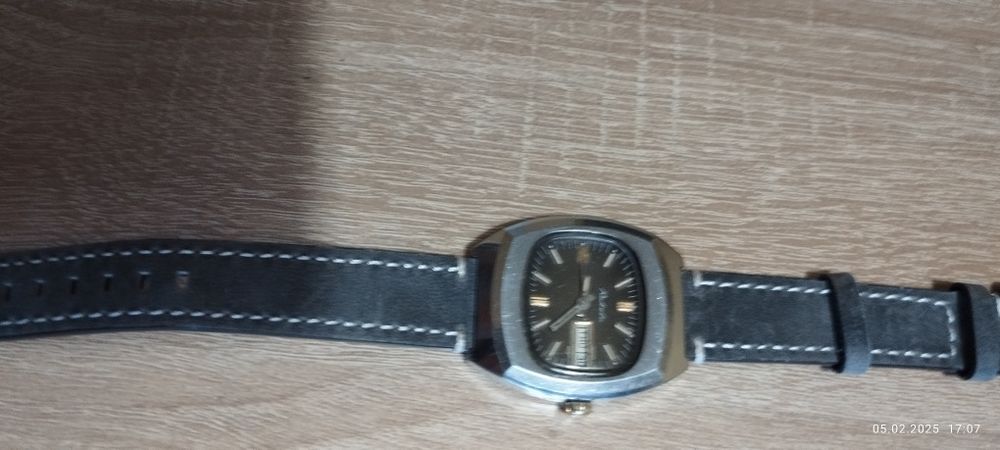 Руски часовник "Ракета"