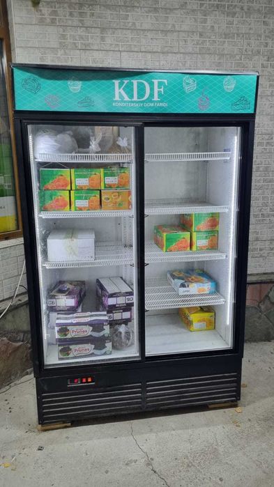Холодильник витринный