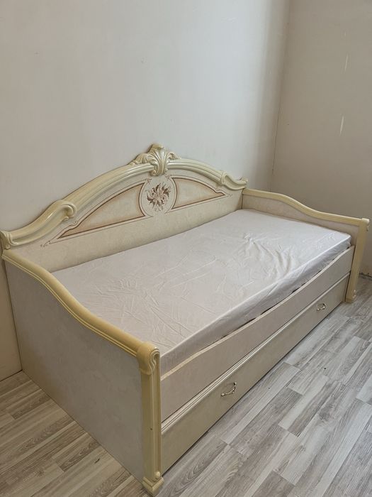 Продается кровать