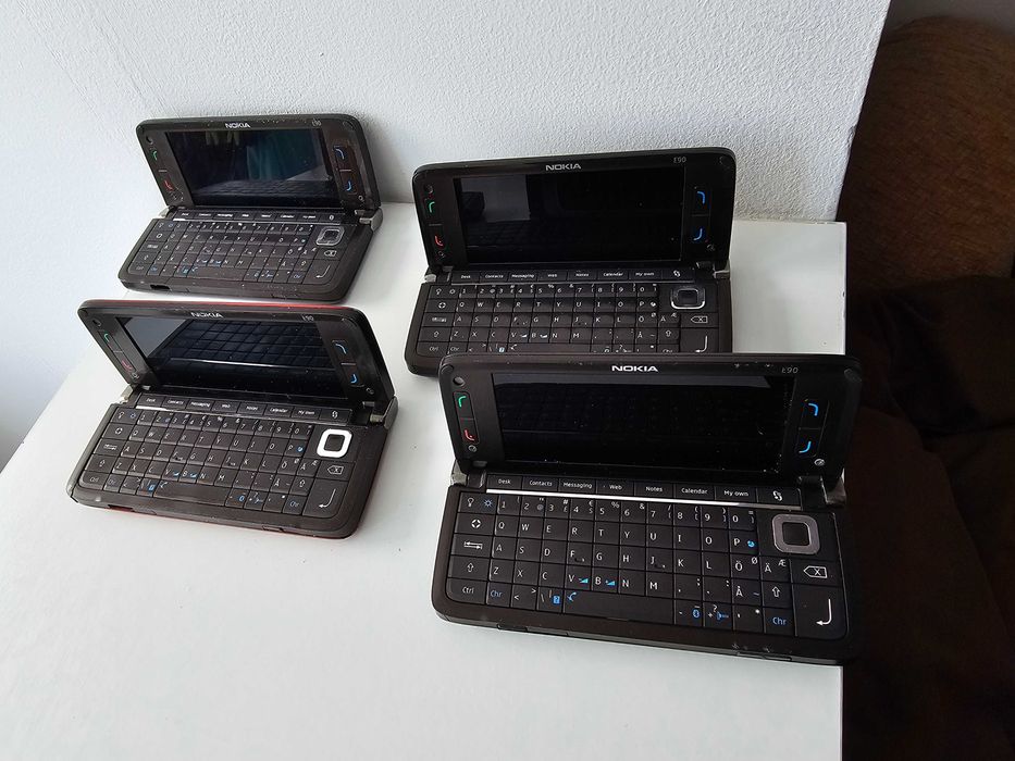 Nokia E90 communicator