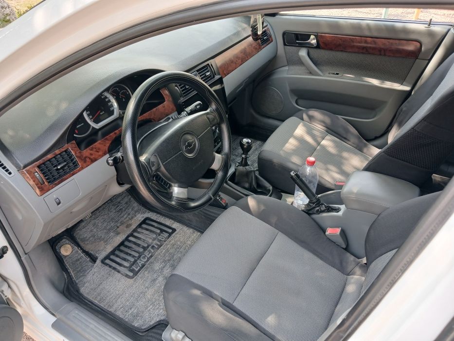 Chevrolaet Lacetti sotiladi!