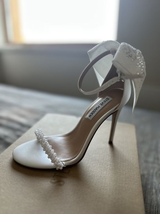 Сватбени сандали Steve Madden