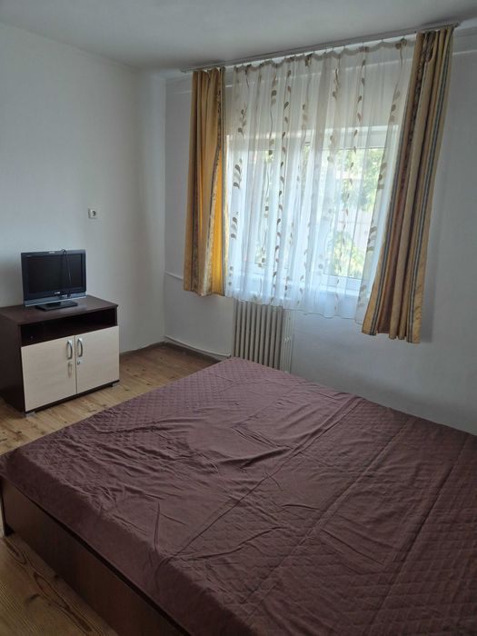 Apartament de închiriat