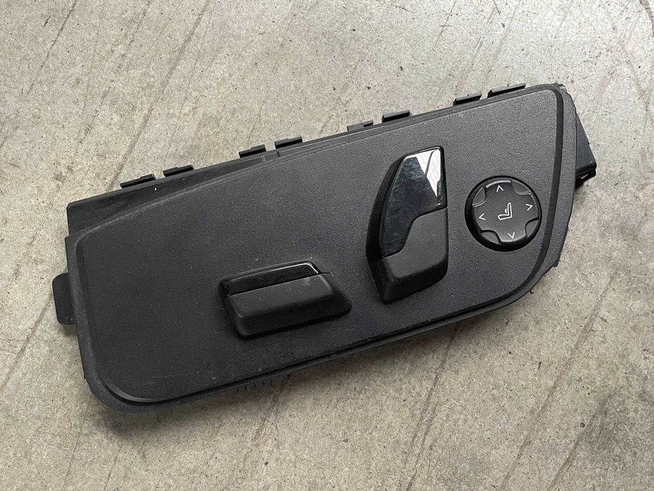 Comanda reglaj scaun stanga Bmw seria 5 G30 - G31, 6 G32 cod 9330921