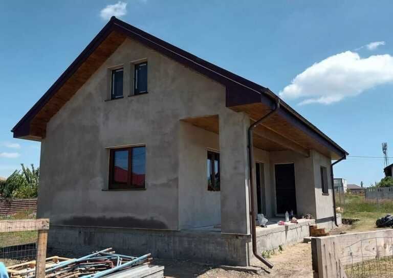 Casa modulara pe structura metalica si panou sandwich termoizolant