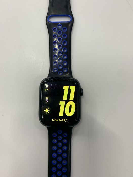Apple watch 7 состояние хорошее батарейя 80% в комплекте 2 ремешка
